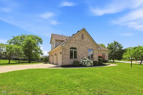 3256 Waterside Court Greenwood IN 46143