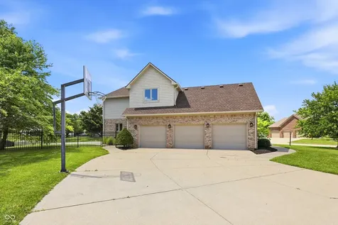 3256 Waterside Court Greenwood IN 46143