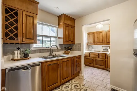 4626 Boulevard Place Indianapolis IN 46208