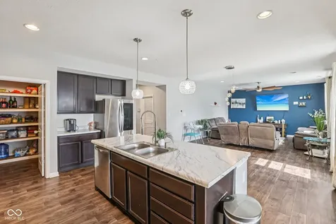 6673 Laurelwood Pendleton IN 46064