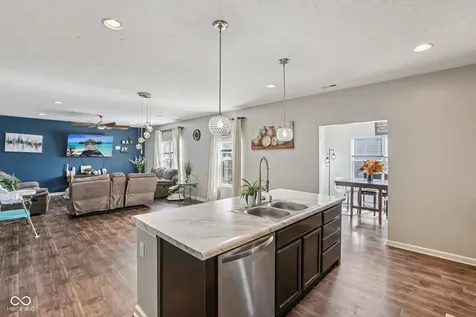 6673 Laurelwood Pendleton IN 46064