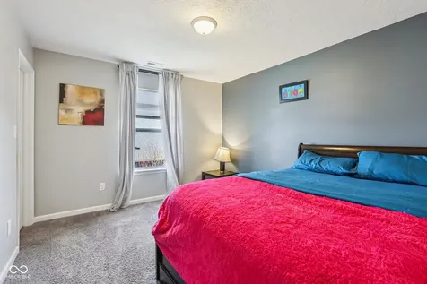6673 Laurelwood Pendleton IN 46064