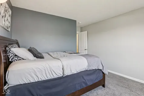 6673 Laurelwood Pendleton IN 46064