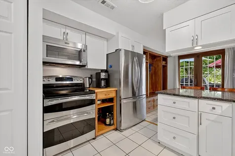 4609 Stansbury Court Indianapolis IN 46254