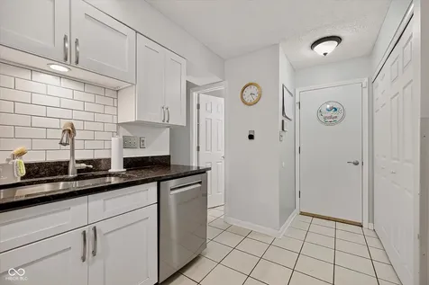4609 Stansbury Court Indianapolis IN 46254