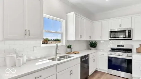 960 Saddlebrook Farms Boulevard Whiteland IN 46184