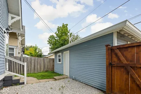 903 Eastern Avenue Indianapolis IN 46201