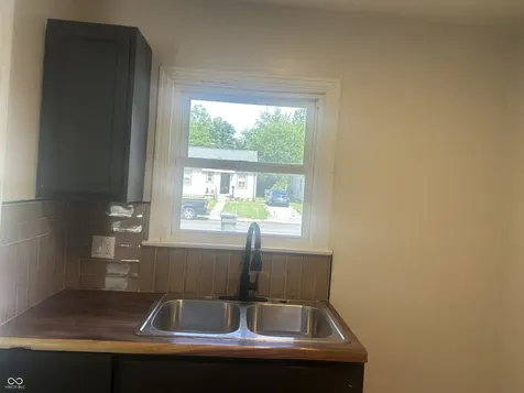 3062 N Temple Avenue Indianapolis IN 46218