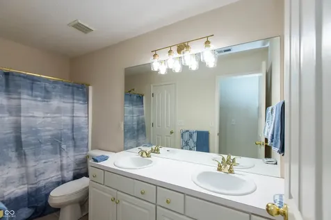 13883 Golden Saddle Court Carmel IN 46032