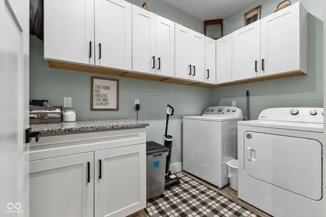 4763 N Nature Hills Lane Martinsville IN 46151