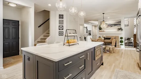 7165 Fox Hollow Ridge Zionsville IN 46077