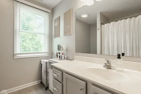 7165 Fox Hollow Ridge Zionsville IN 46077