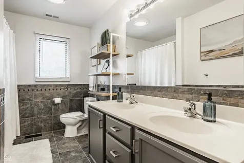 7165 Fox Hollow Ridge Zionsville IN 46077