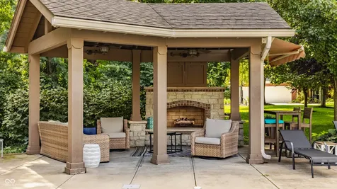 7165 Fox Hollow Ridge Zionsville IN 46077