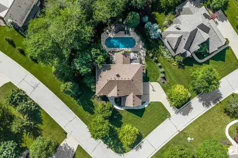 7165 Fox Hollow Ridge Zionsville IN 46077