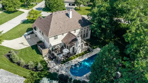 7165 Fox Hollow Ridge Zionsville IN 46077