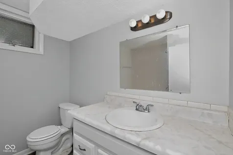 3501 Summerfield Indianapolis IN 46214