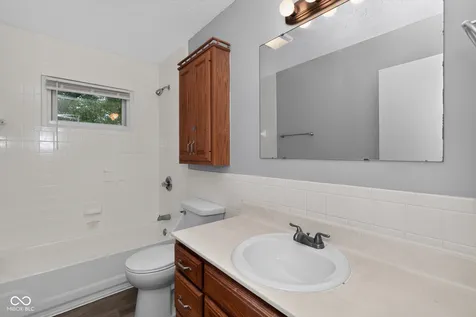 3501 Summerfield Indianapolis IN 46214