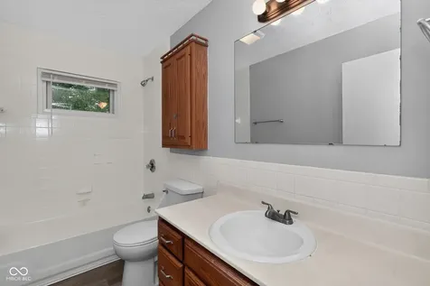 3501 Summerfield Indianapolis IN 46214