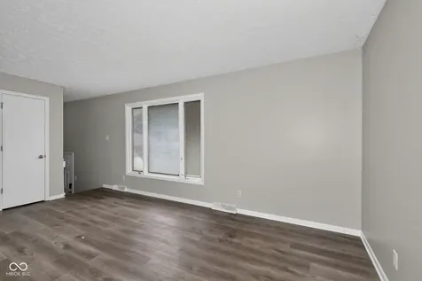 3501 Summerfield Indianapolis IN 46214