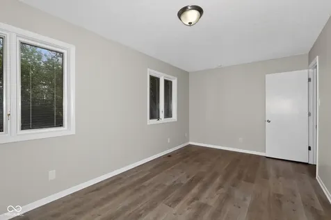 3501 Summerfield Indianapolis IN 46214