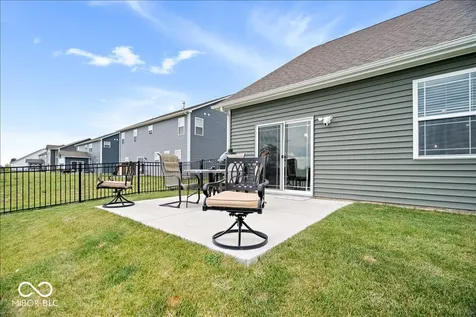 271 Dyson Drive Whiteland IN 46184