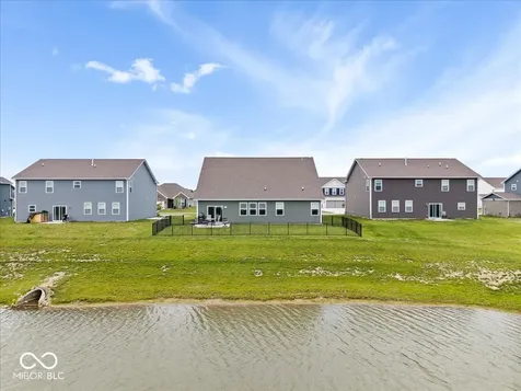 271 Dyson Drive Whiteland IN 46184