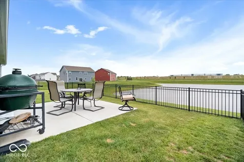 271 Dyson Drive Whiteland IN 46184