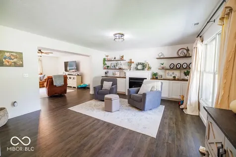 1162 W Thornridge Way Spencer IN 47460