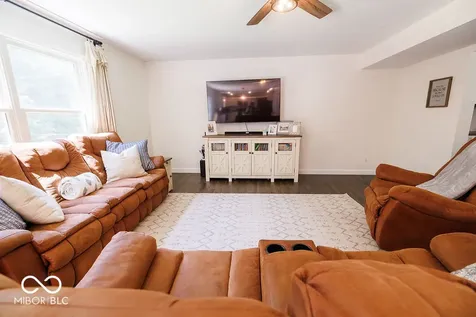 1162 W Thornridge Way Spencer IN 47460