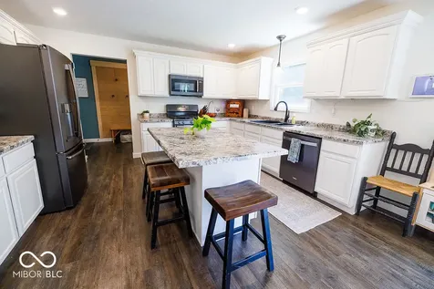 1162 W Thornridge Way Spencer IN 47460