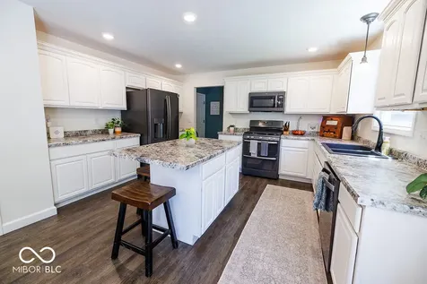 1162 W Thornridge Way Spencer IN 47460
