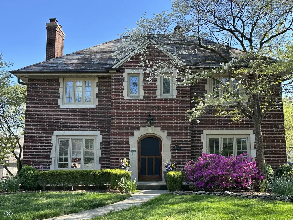 435 Blue Ridge Indianapolis IN 46208
