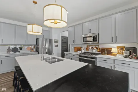 4252 Lauder Road Bargersville IN 46106