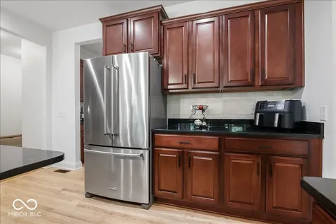 910 Viking Sunrise Lane Westfield IN 46074