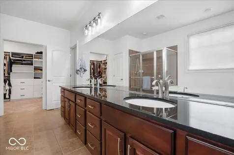 910 Viking Sunrise Lane Westfield IN 46074