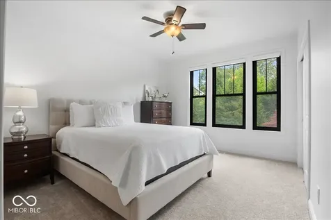 910 Viking Sunrise Lane Westfield IN 46074