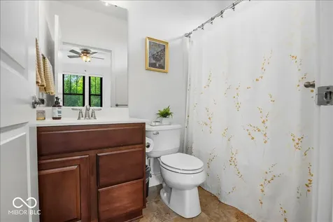 910 Viking Sunrise Lane Westfield IN 46074