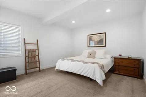910 Viking Sunrise Lane Westfield IN 46074