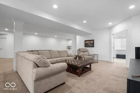 910 Viking Sunrise Lane Westfield IN 46074