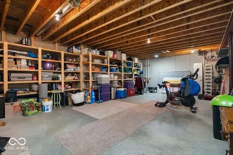 910 Viking Sunrise Lane Westfield IN 46074