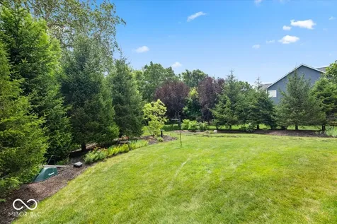 910 Viking Sunrise Lane Westfield IN 46074