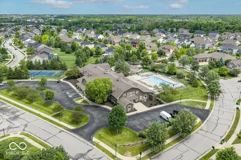 910 Viking Sunrise Lane Westfield IN 46074