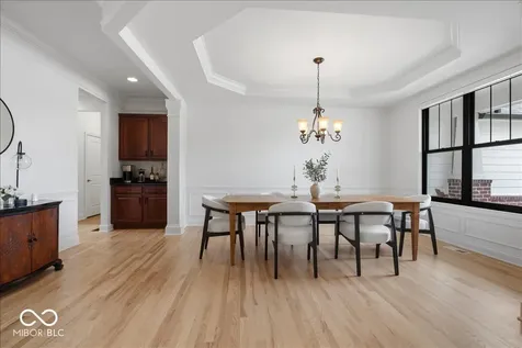 910 Viking Sunrise Lane Westfield IN 46074