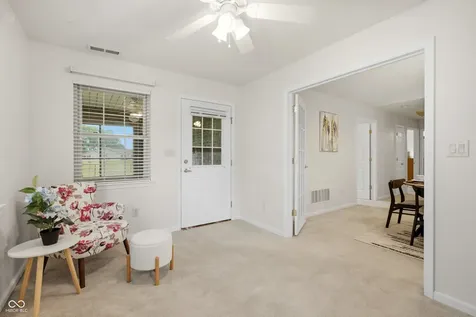 3831 Oak Trail Indianapolis IN 46237