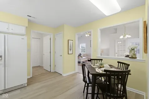 3831 Oak Trail Indianapolis IN 46237