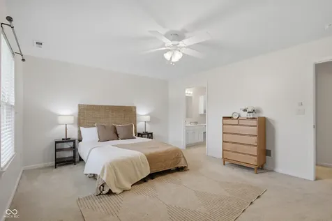 3831 Oak Trail Indianapolis IN 46237