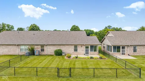 3831 Oak Trail Indianapolis IN 46237