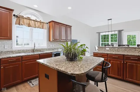 11316 Abbitt Trail Zionsville IN 46077