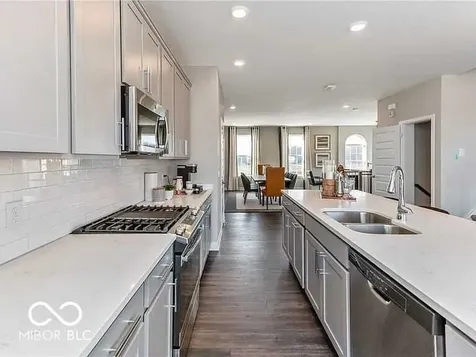 7010 Sunstone Place Carmel IN 46033